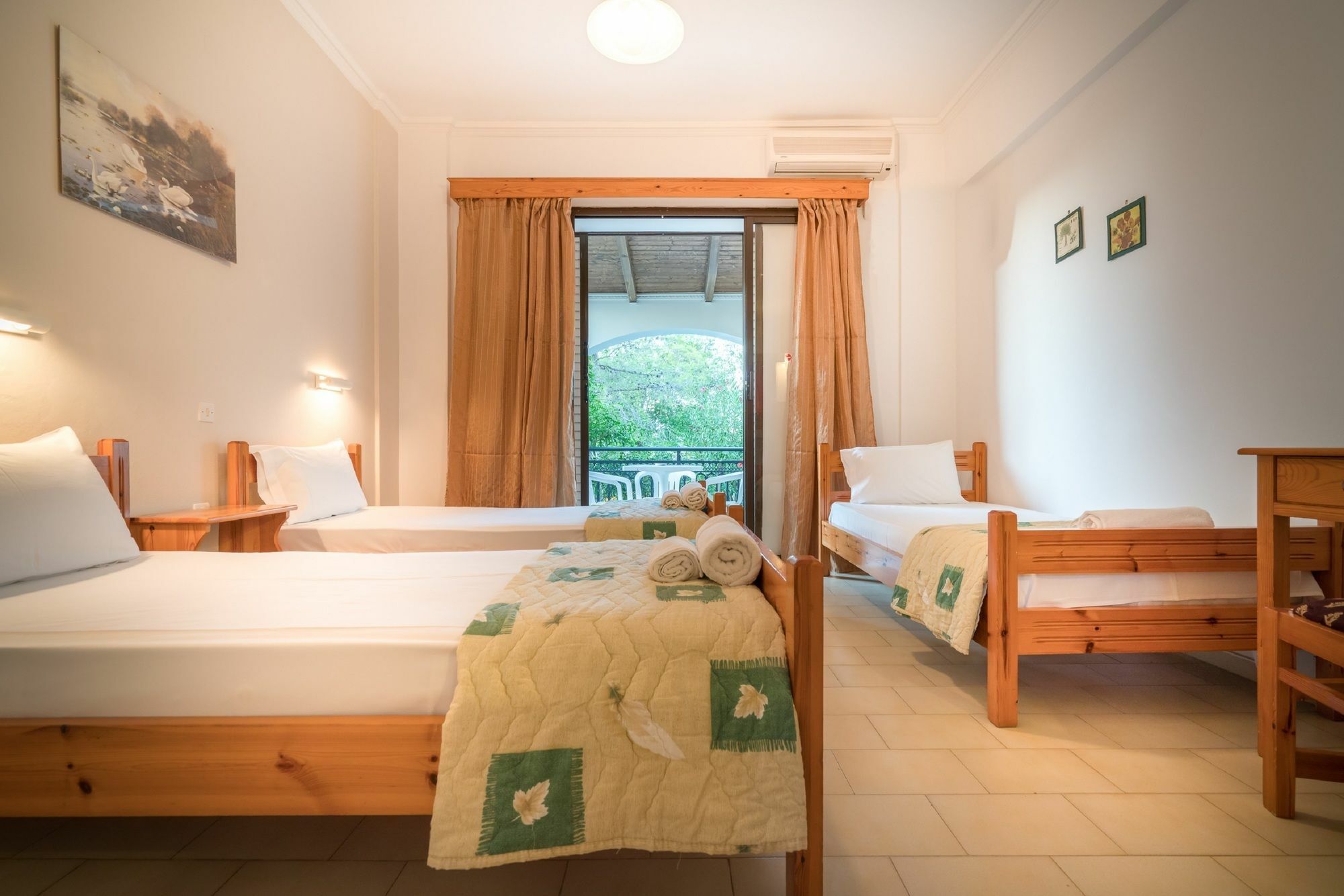 Tota Studios Tsilivi  Exteriör bild